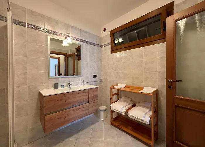 Casa Eva Pianello - Larihome A64 Lägenhet Pianello Del Lario