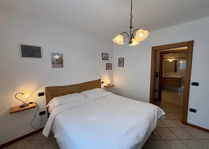 Casa Eva Pianello - Larihome A64 Lägenhet Pianello Del Lario